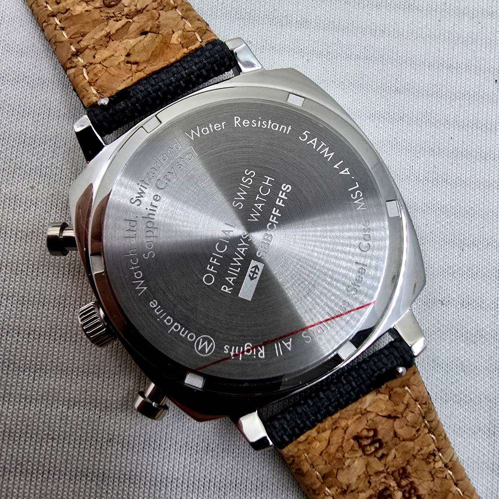 Mondaine Grand Cushion Chronograph 41 mm – Esfera Verde - Imagen 7