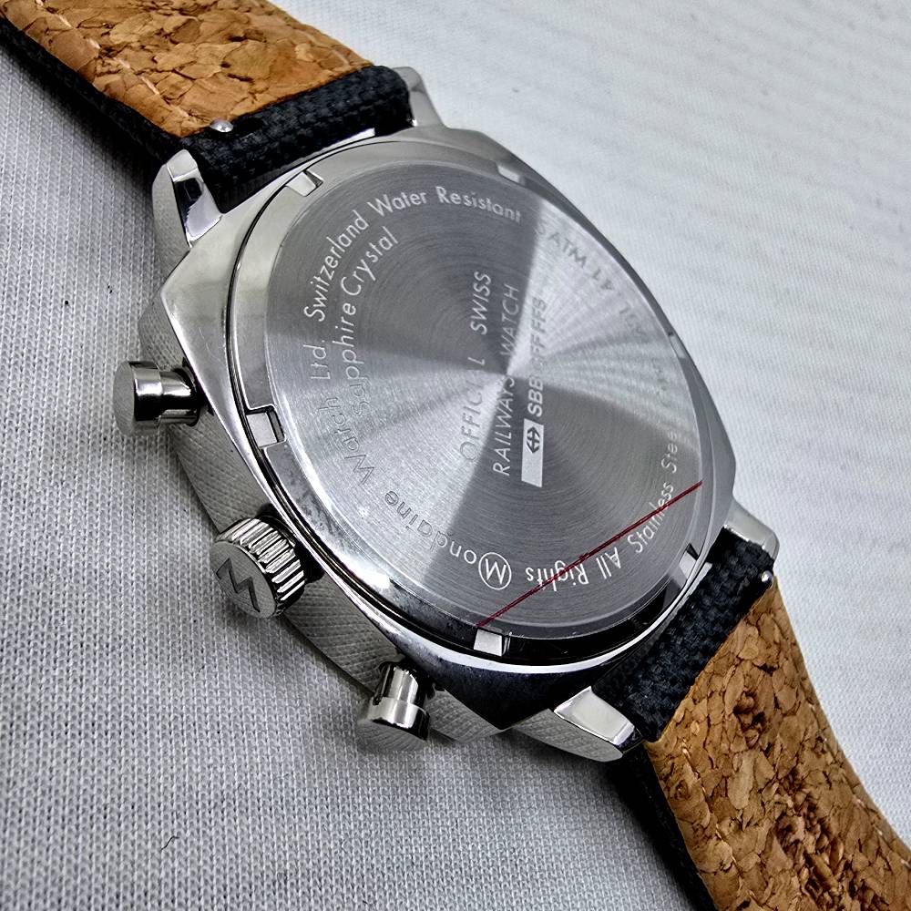 Mondaine Grand Cushion Chronograph 41 mm – Esfera Verde - Imagen 5