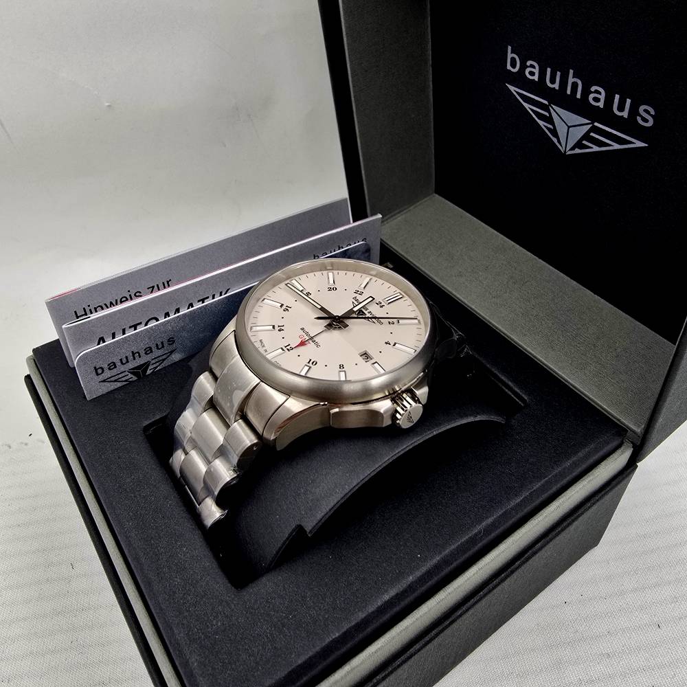 Bauhaus Aviation Titanium Date GMT 2868M-5 - Imagen 3