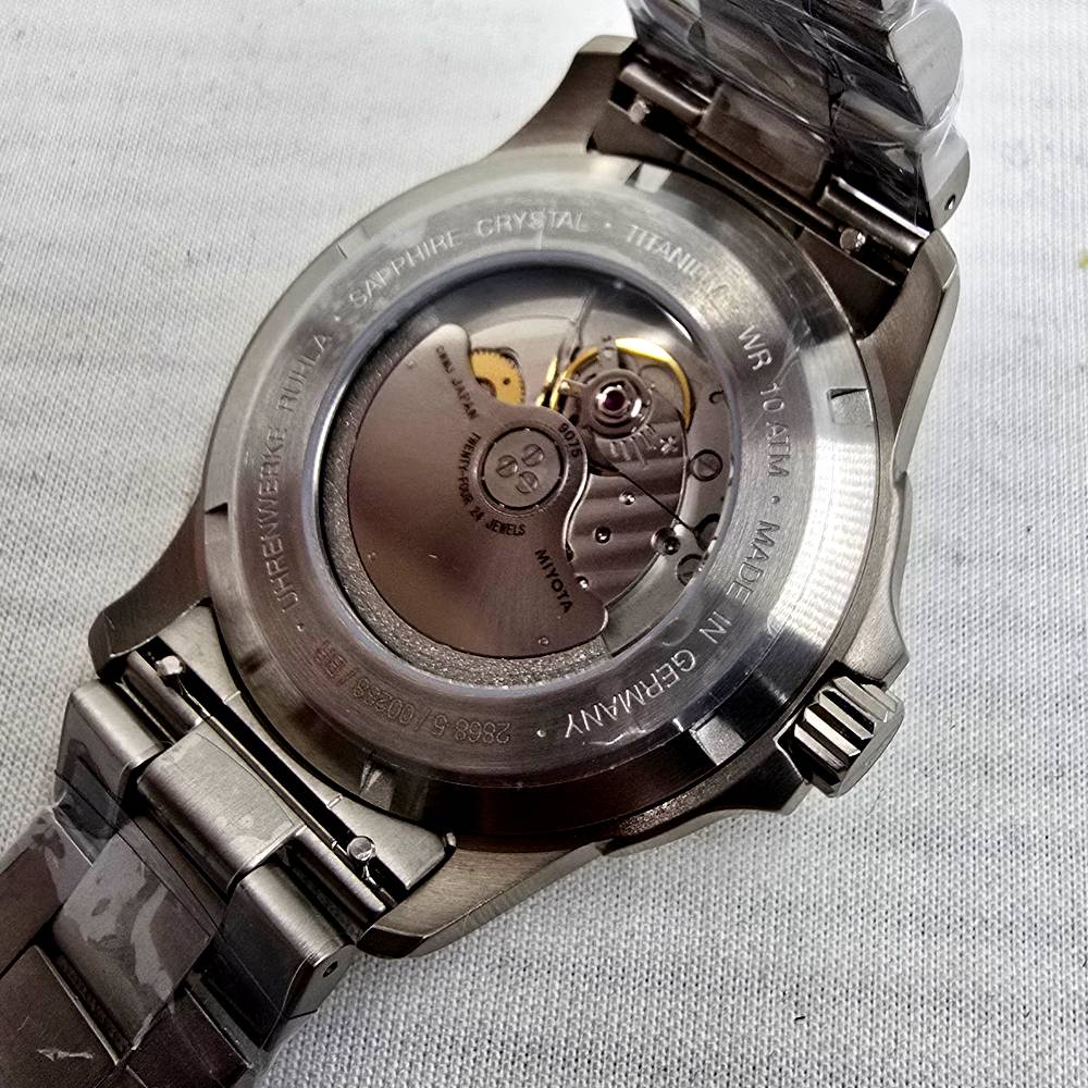 Bauhaus Aviation Titanium Date GMT 2868M-5 - Imagen 6