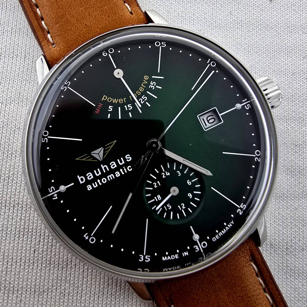Bauhaus Dessau Power Reserve Automatic 41 mm – Esfera Verde - Imagen 12
