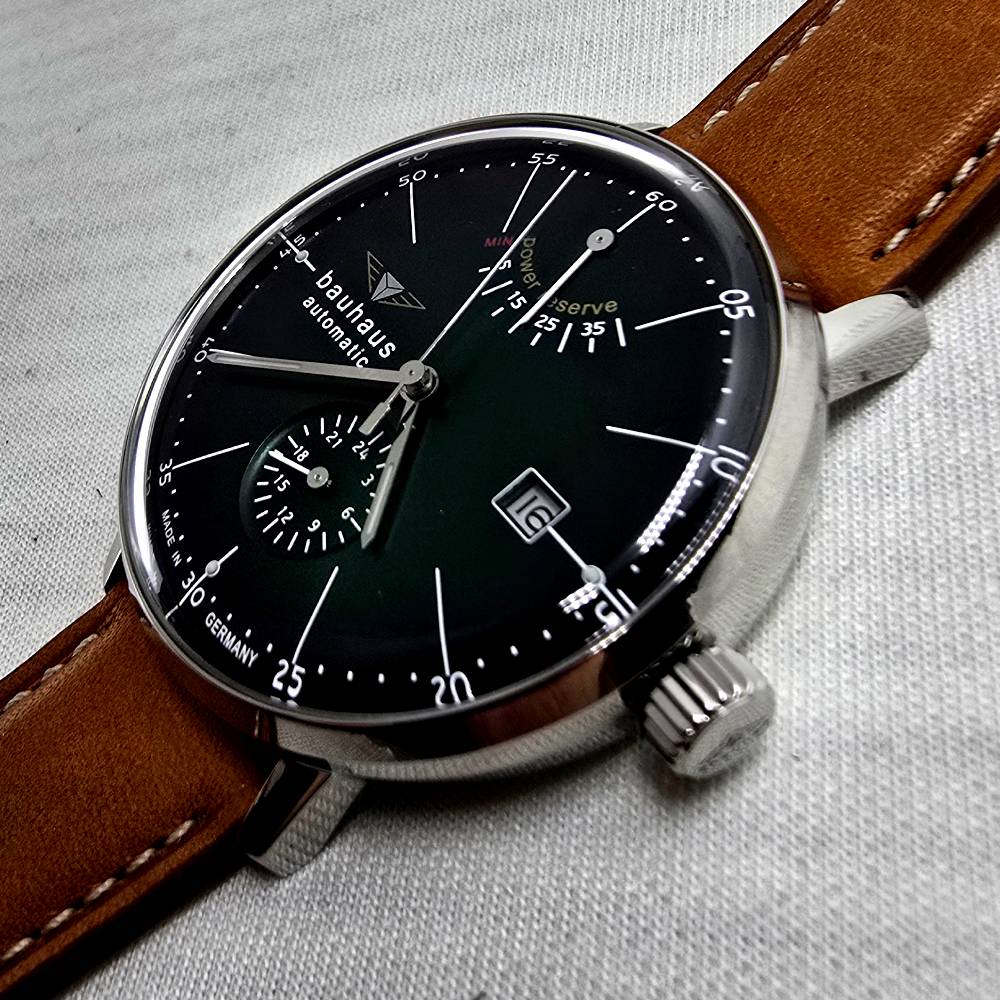 Bauhaus Dessau Power Reserve Automatic 41 mm – Esfera Verde - Imagen 9