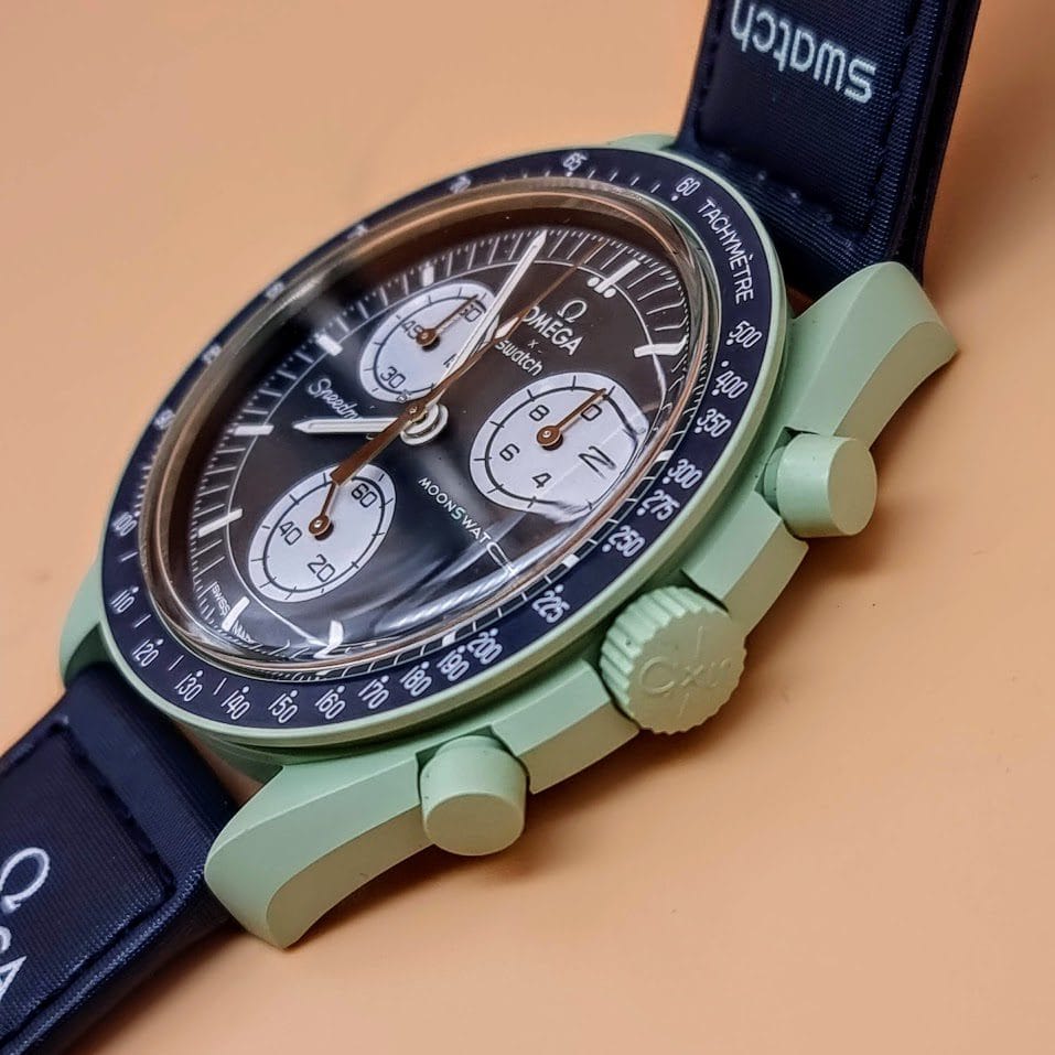 OMEGA x SWATCH “Mission On Earth” SO33G100 - Imagen 13