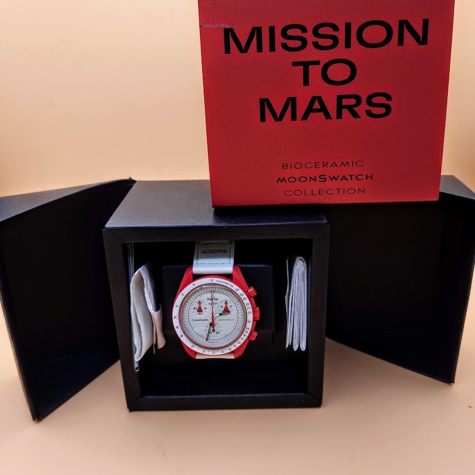 Omega x Swatch Mission To Mars SO33R100