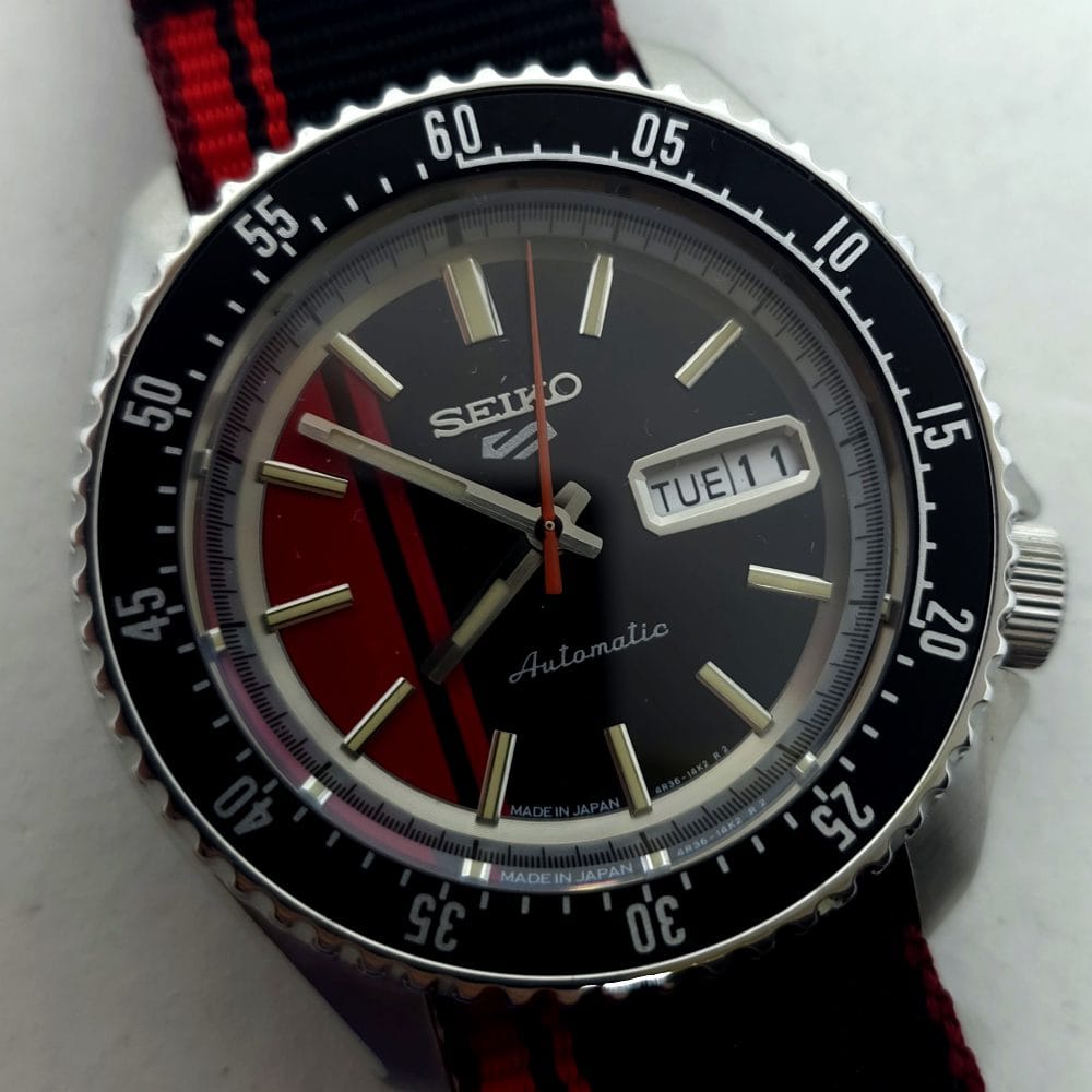 Seiko 5 Sports SKX US Exclusive Edition Automático - Imagen 11