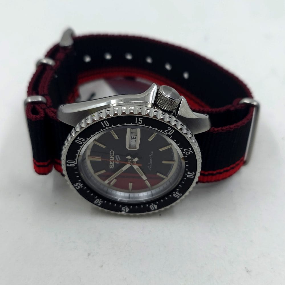 Seiko 5 Sports SKX US Exclusive Edition Automático - Imagen 7